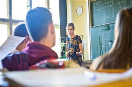 去德國(guó)留學(xué)，接受一流的教育，不虧本的買(mǎi)賣(mài)！