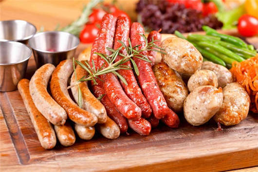 1598327359581703.jpg 德國風(fēng)味美食介紹,那些讓您口水直流的德國香腸!